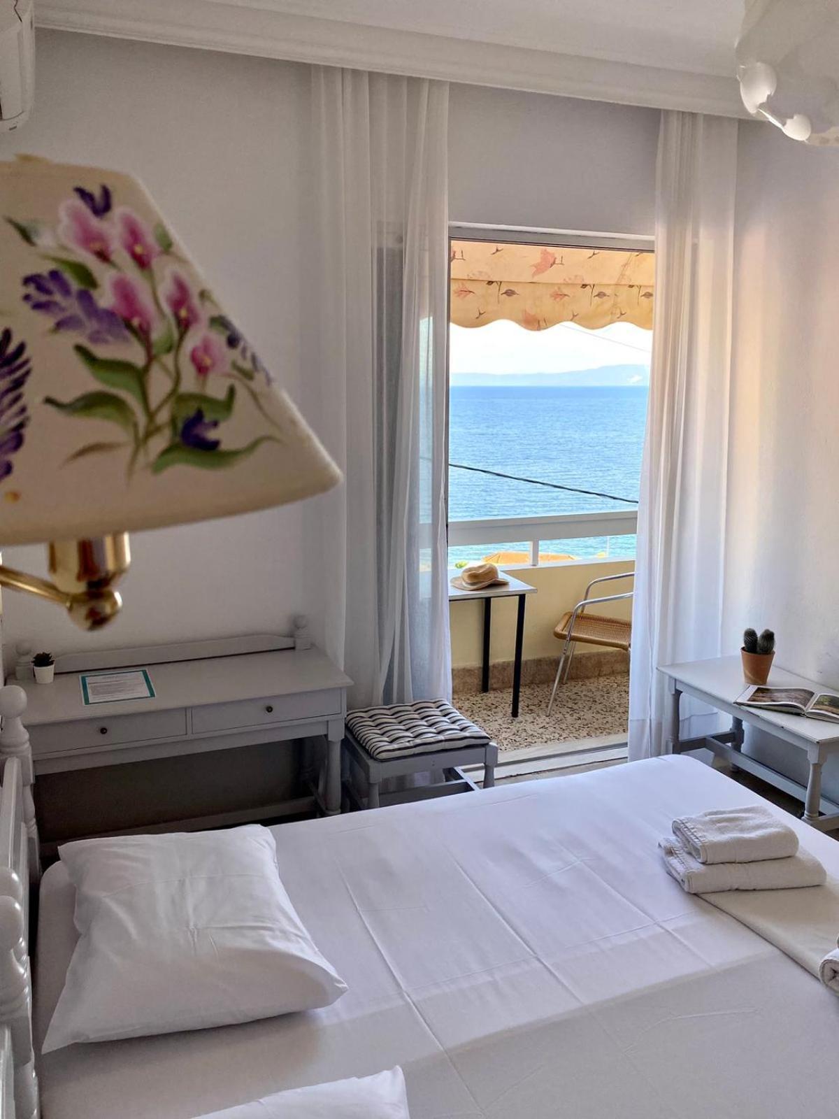 Hotel Rania Loutra Edipsou  Exteriér fotografie